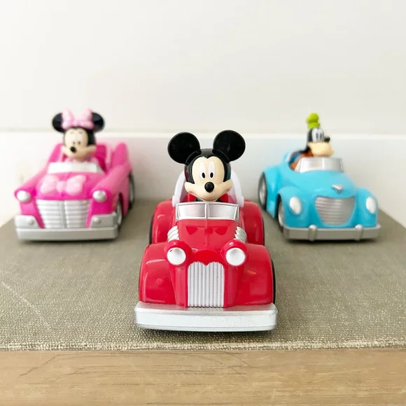 Disney Mickey Mouse Clubhouse & Friends Pull Back Toy Car Goofy, Minnie & Mickey - Picture 6 of 15